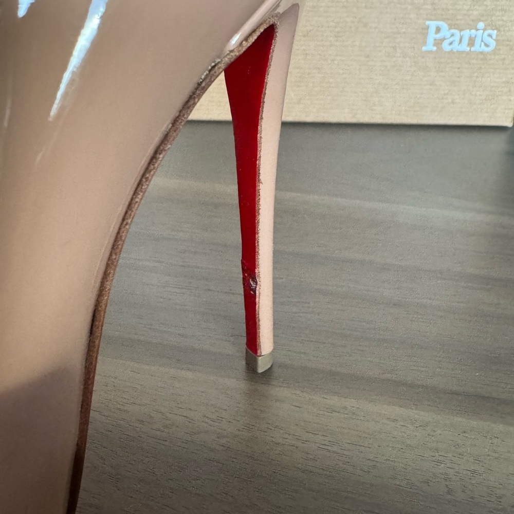 Christian Louboutin “So Kate” heels - Picture 6 of 9